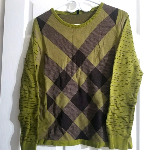 Comfy olive green light sweater top - Picture 1 of 3